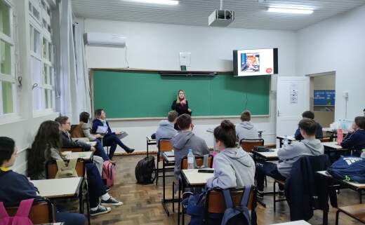 Estudantes do Ensino Médio da Escola Técnica Bom Pastor participaram do Projeto Trilhar