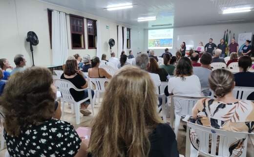 Equipe da Escola Tcnica Bom Pastor realiza reunies com pais e responsveis de estudantes do Ensino Mdio