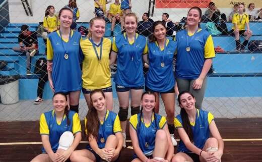 Campeãs do juvenil feminino